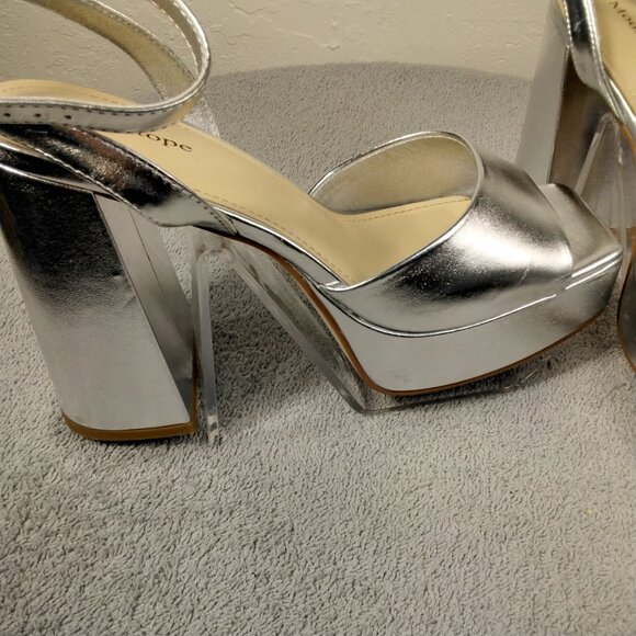 Modatope Womens Platform Sandals Silver Metallic Chunky Heels Ankle Strap Size 9 - Picture 4 of 16